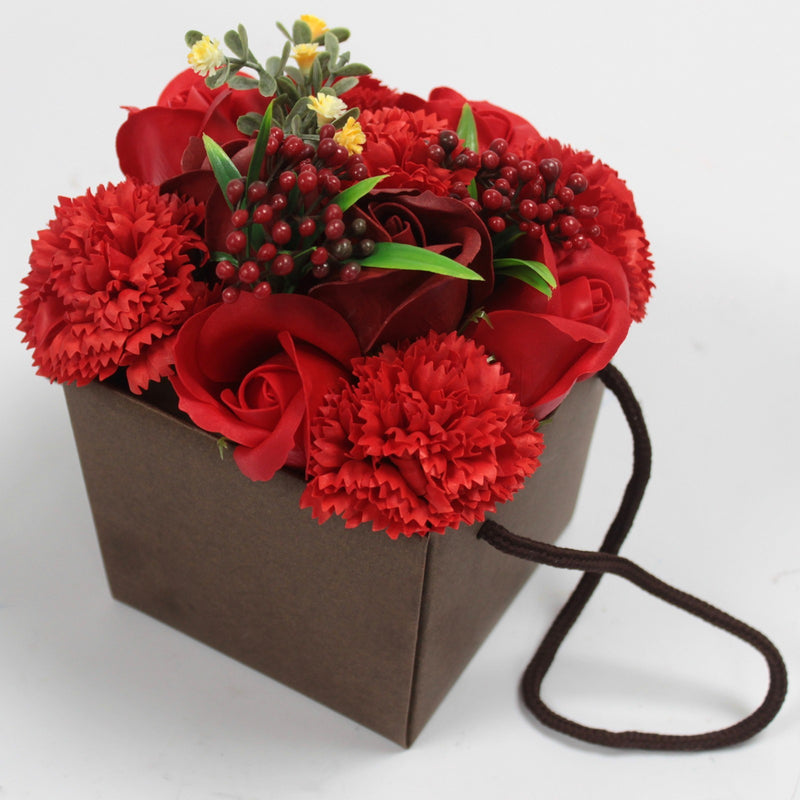 AW Gifts Zeep Bloemen Boeket - Rode Roos & Anjer - LSF-01